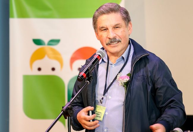 1200px-Роберт_Минуллин_2017