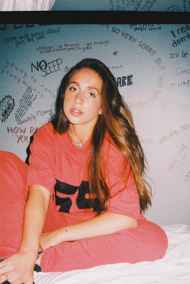 NB-19.07.31-Tate_McRae-35mm-3