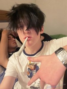 hPfMGw0rKsU